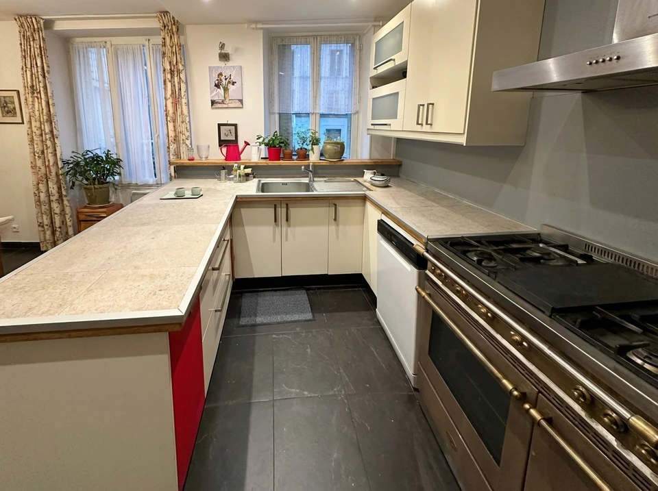 Renovation d'appartement avec comparaison avant-après